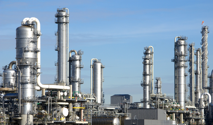 Oil and gas refinery
